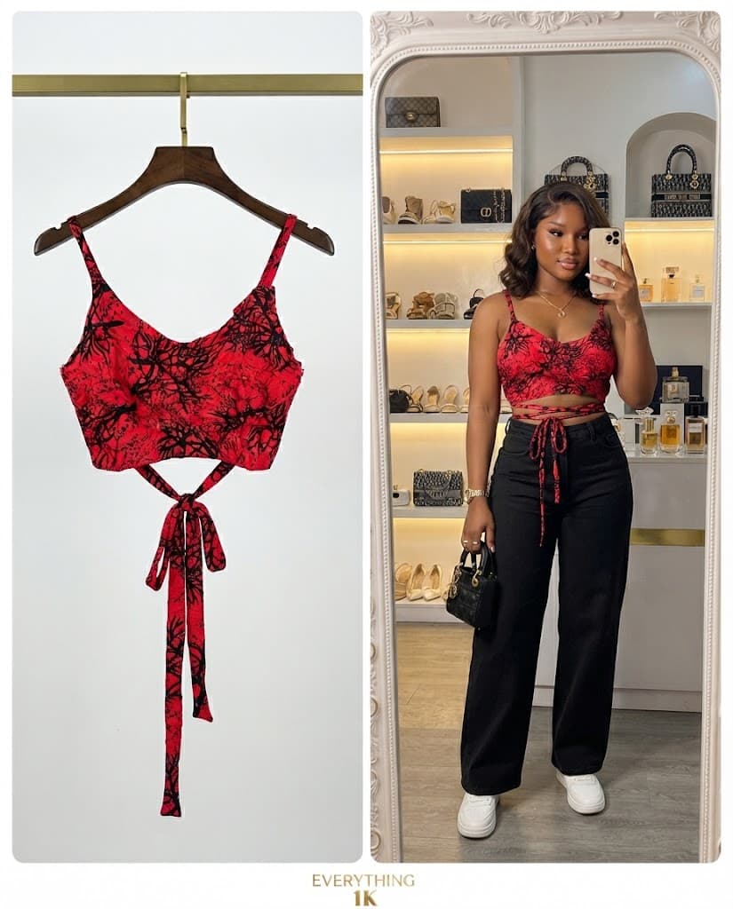 Casual Red and Black Abstract Print Tie-Front Crop Top