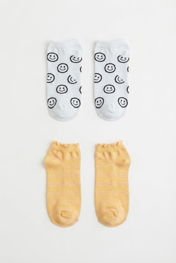 Kids Smiley Face Print and Yellow Stripe Ankle Socks (2-Pack)